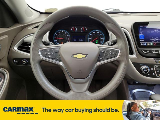 Photo of 2023 White Chevrolet Malibu
