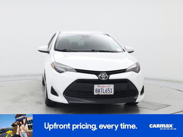 Photo of 2017 White Toyota Corolla