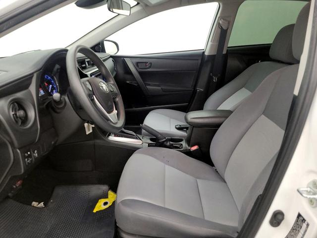 Photo of 2017 White Toyota Corolla