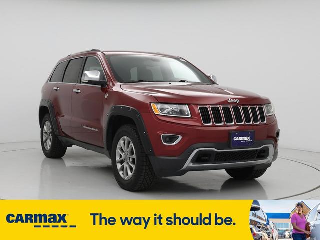 Photo of 2015 Burgundy Jeep Grand Cherokee