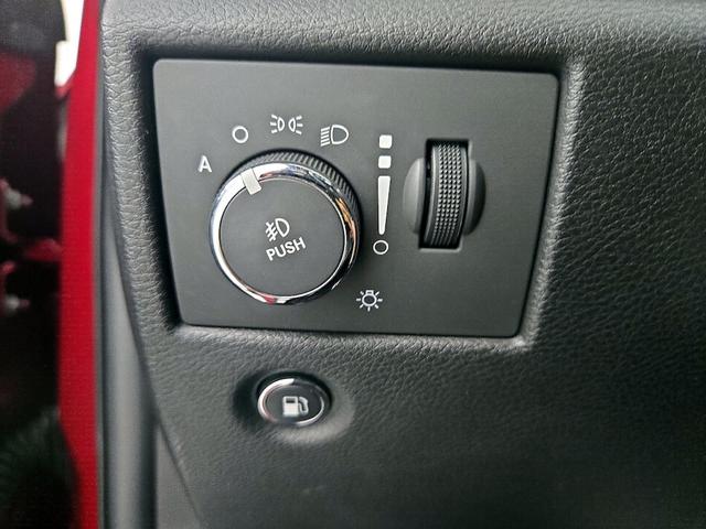 Photo of 2015 Burgundy Jeep Grand Cherokee