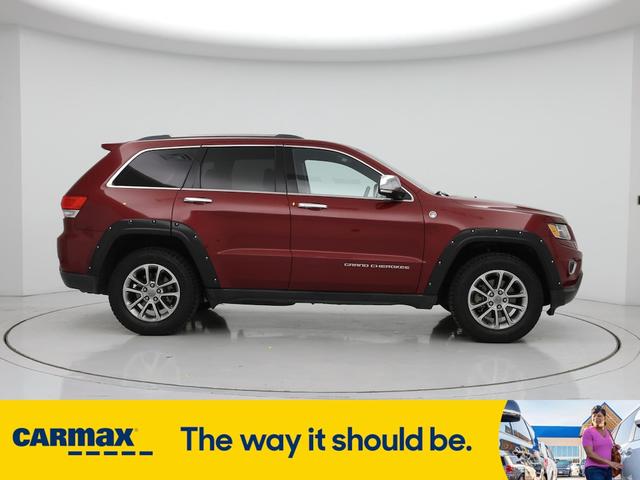 Photo of 2015 Burgundy Jeep Grand Cherokee