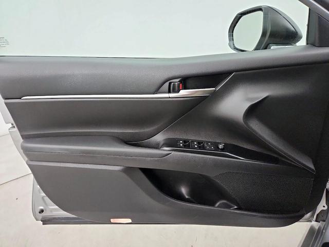 Photo of 2019 Silver Toyota Camry