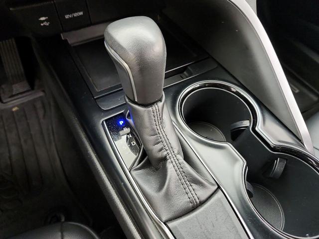 Photo of 2019 Silver Toyota Camry