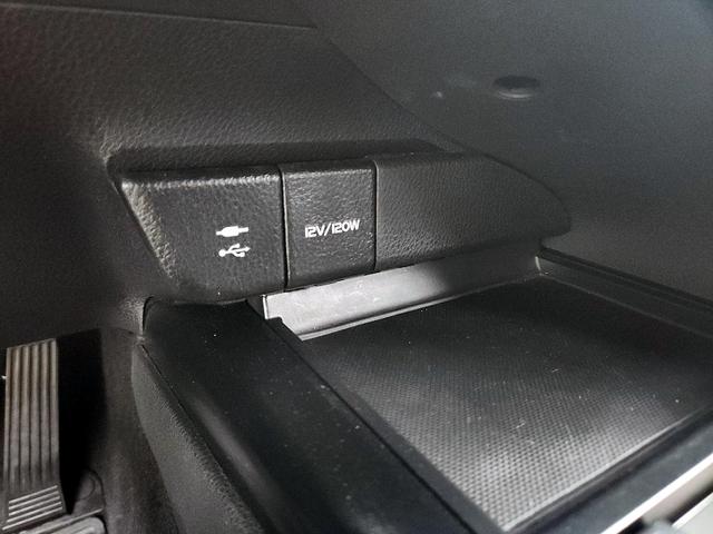 Photo of 2019 Silver Toyota Camry