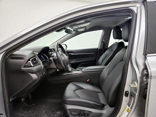Photo of 2019 Silver Toyota Camry