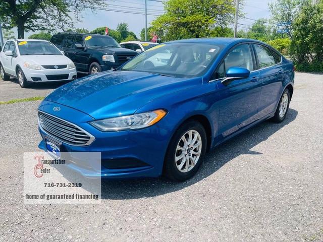 Photo of 2017 Blue Ford Fusion