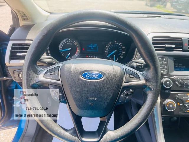 Photo of 2017 Blue Ford Fusion