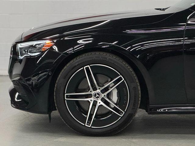 Photo of 2024 BLACK Mercedes-Benz E-Class