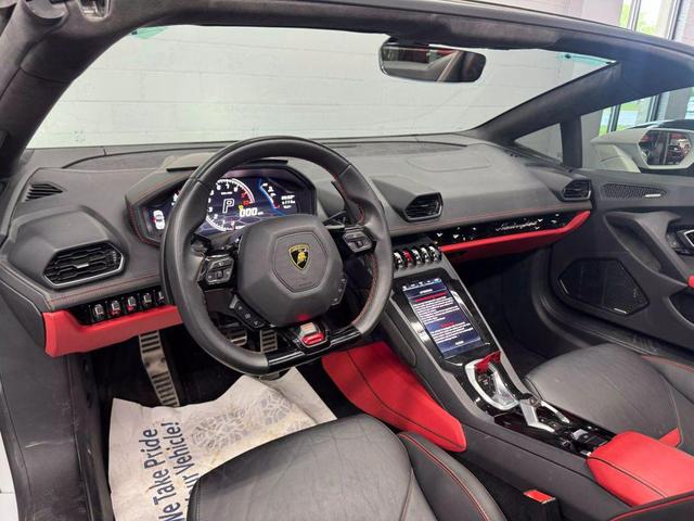 Photo of 2020 WHITE Lamborghini Huracan EVO