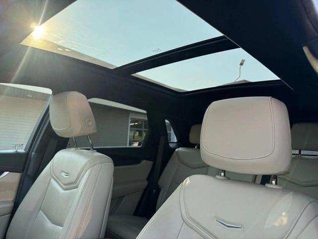 Photo of 2019 GRAY Cadillac XT5