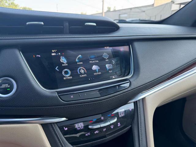 Photo of 2019 GRAY Cadillac XT5