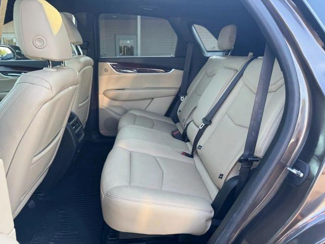 Photo of 2019 GRAY Cadillac XT5