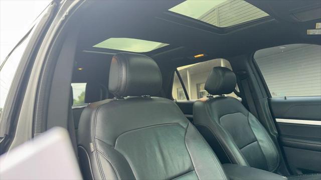 Photo of 2016 GRAY Ford Explorer