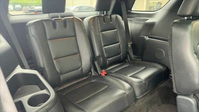 Photo of 2016 GRAY Ford Explorer