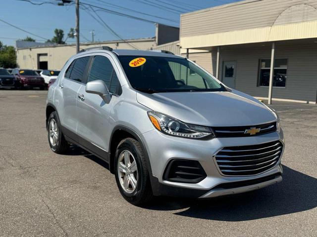Photo of 2018 SILVER Chevrolet Trax
