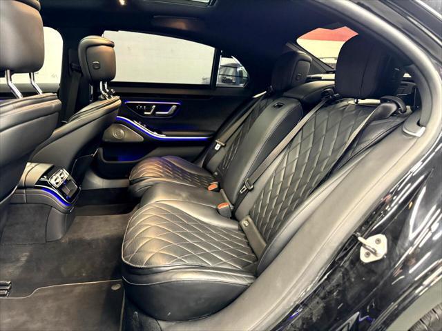 Photo of 2022 BLACK Mercedes-Benz S-Class