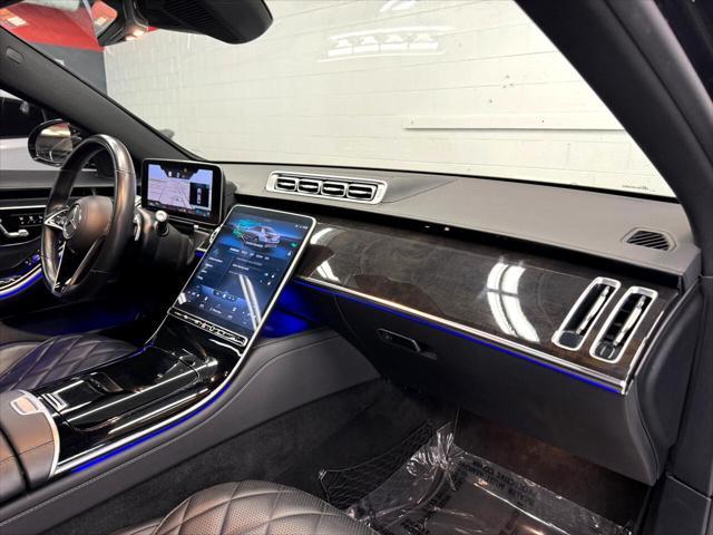 Photo of 2022 BLACK Mercedes-Benz S-Class
