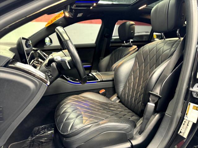 Photo of 2022 BLACK Mercedes-Benz S-Class