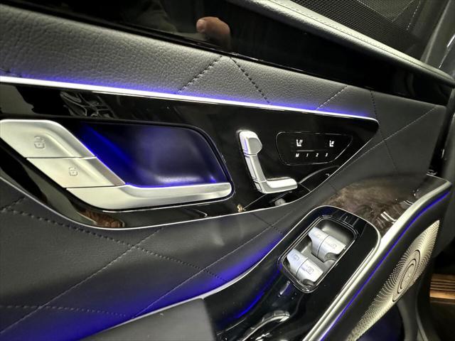 Photo of 2022 BLACK Mercedes-Benz S-Class