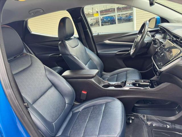Photo of 2023 BLUE Chevrolet Bolt EUV
