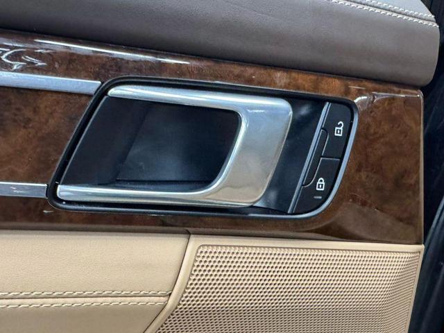 Photo of 2023 BLACK Porsche Panamera
