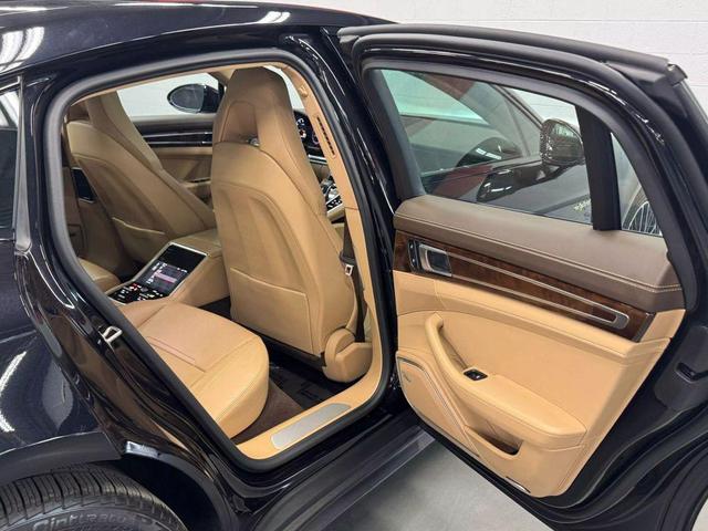 Photo of 2023 BLACK Porsche Panamera