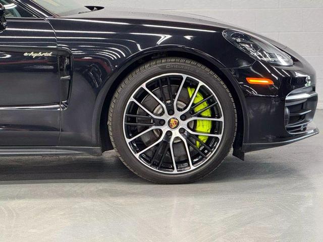 Photo of 2023 BLACK Porsche Panamera
