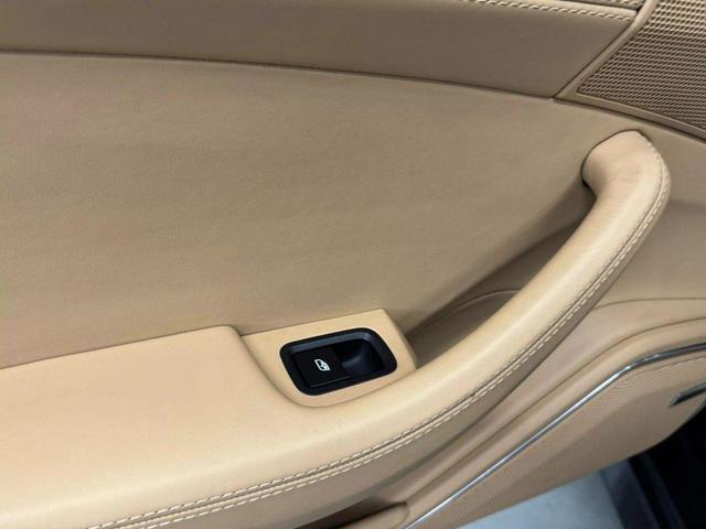Photo of 2023 BLACK Porsche Panamera