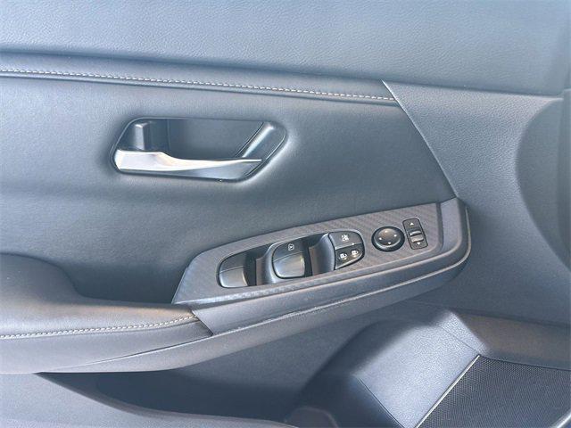 Photo of 2023 Electric Blue Metallic Nissan Sentra