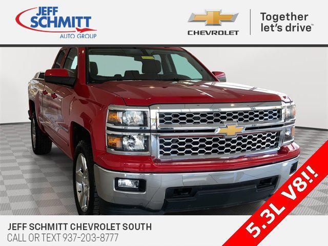 Photo of 2015 Victory Red Chevrolet Silverado 1500