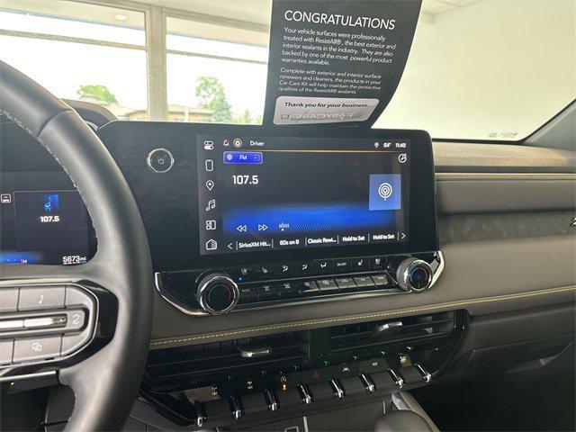 Photo of 2023 Sterling Gray Metallic Chevrolet Colorado