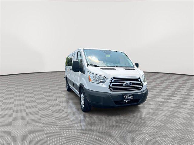 Photo of 2015 Oxford White Ford Transit-350