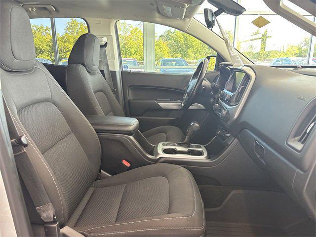 Photo of 2017 Silver Ice Metallic Chevrolet Colorado