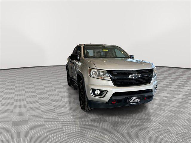 Photo of 2017 Silver Ice Metallic Chevrolet Colorado