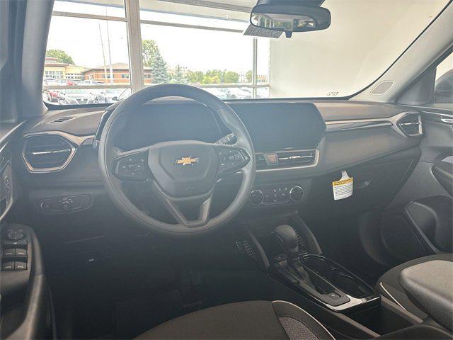 Photo of 2026 Apex Red Chevrolet Trailblazer