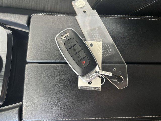 Photo of 2023 Gun Metallic Nissan Rogue
