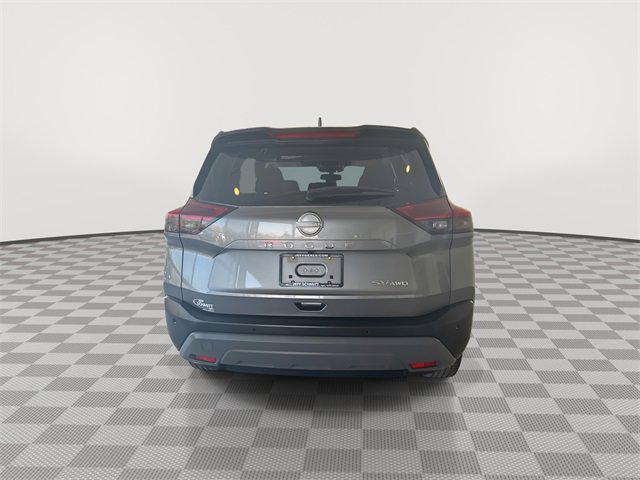 Photo of 2023 Gun Metallic Nissan Rogue