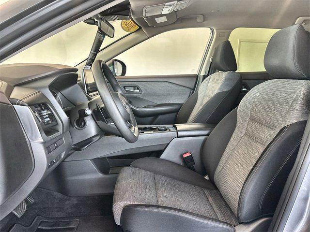Photo of 2023 Gun Metallic Nissan Rogue