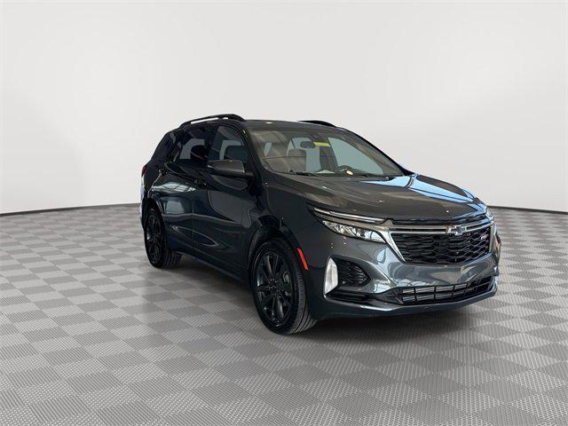 Photo of 2022 Iron Gray Metallic Chevrolet Equinox
