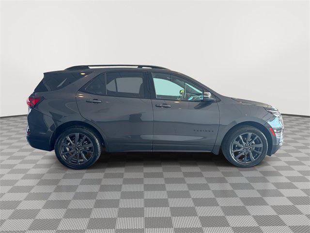 Photo of 2022 Iron Gray Metallic Chevrolet Equinox