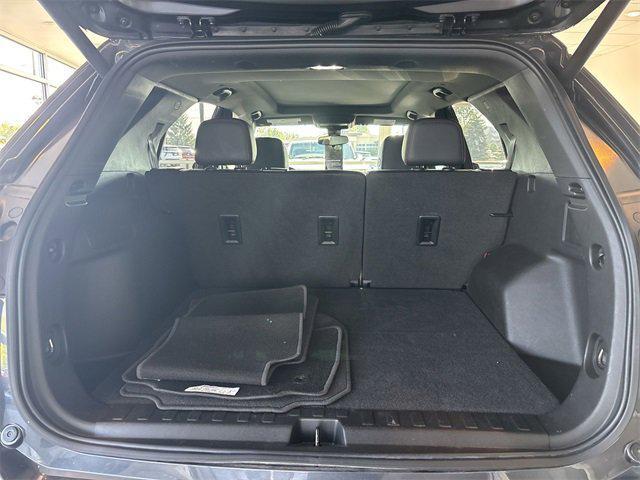 Photo of 2022 Iron Gray Metallic Chevrolet Equinox