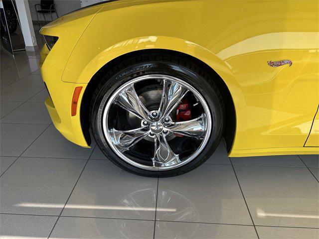 Photo of 2017 Bright Yellow Chevrolet Camaro