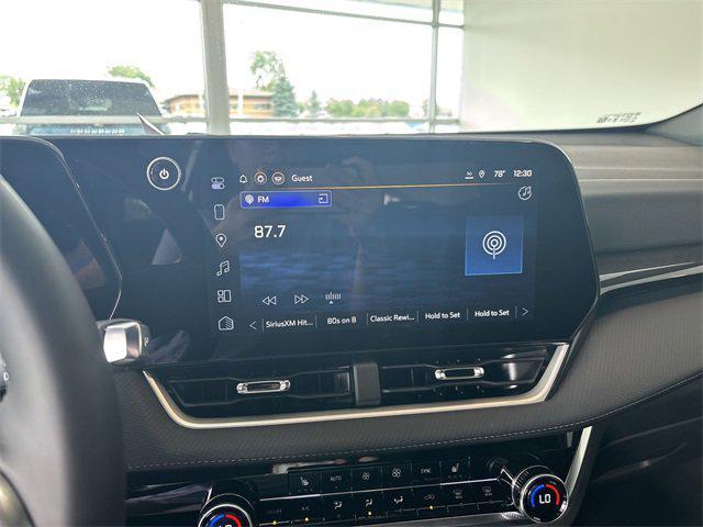 Photo of 2026 Mosaic Black Metallic Chevrolet Equinox