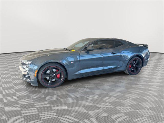 Photo of 2022 Shadow Gray Metallic Chevrolet Camaro