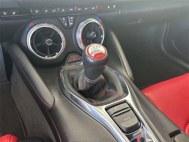Photo of 2022 Shadow Gray Metallic Chevrolet Camaro