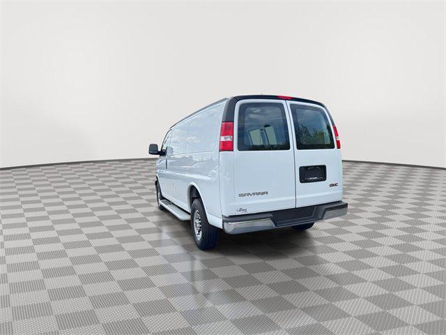 Photo of 2024 Summit White GMC Savana 2500