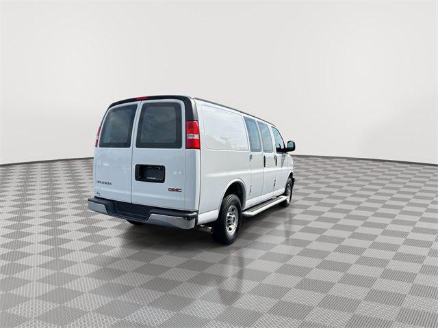 Photo of 2024 Summit White GMC Savana 2500