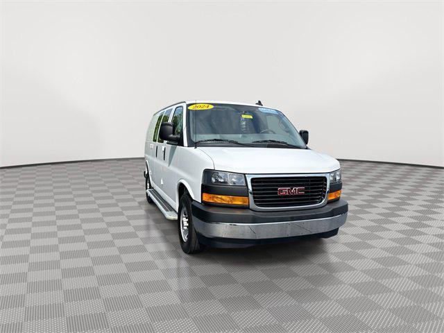 Photo of 2024 Summit White GMC Savana 2500