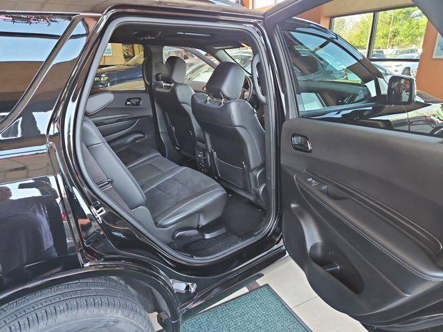 Photo of 2022 DB Black Clearcoat Dodge Durango